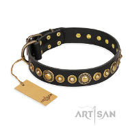 Schwarzes Halsband Leder Gold Mine