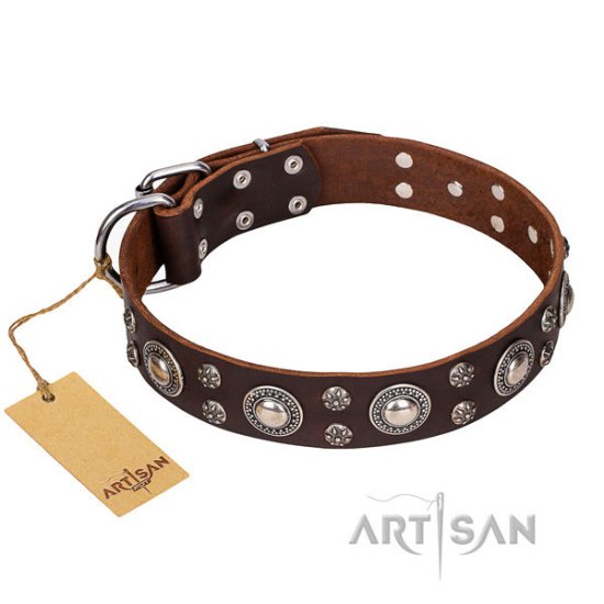 Lederhalsband "Age of Beauty" von Artisan FDT - zum Schließen ins Bild klicken