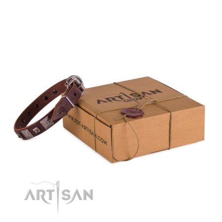 Rom Lederhalsband mit antiken-Pyramiden Dekor von FDT Artisan