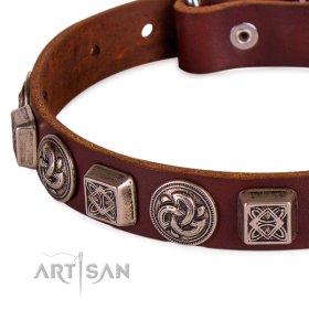 Enges Lederhalsband von FDT Artisan "Geheimnis der Kelten"