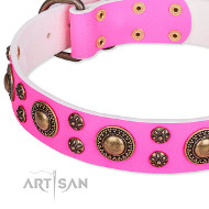 Lederhalsband in pink mit Dekor