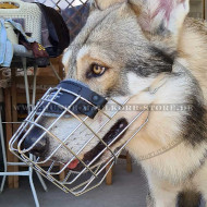 Hundemaulkorb aus Draht mit Polsterung für Wolfshund