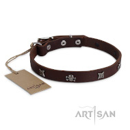 Hundehalsband aus Leder mit Nieten Design, braun