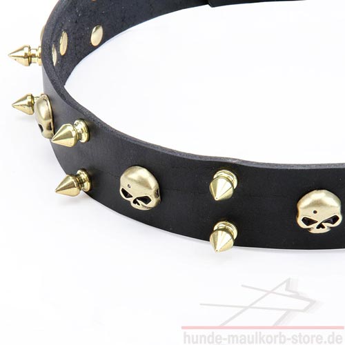 Neues Dekorativ
Halsband