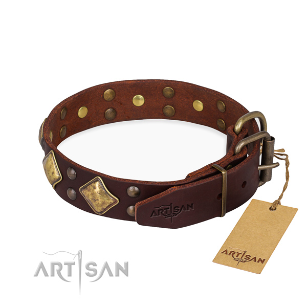 exklusives Nietenhalsband von FDT Artisan